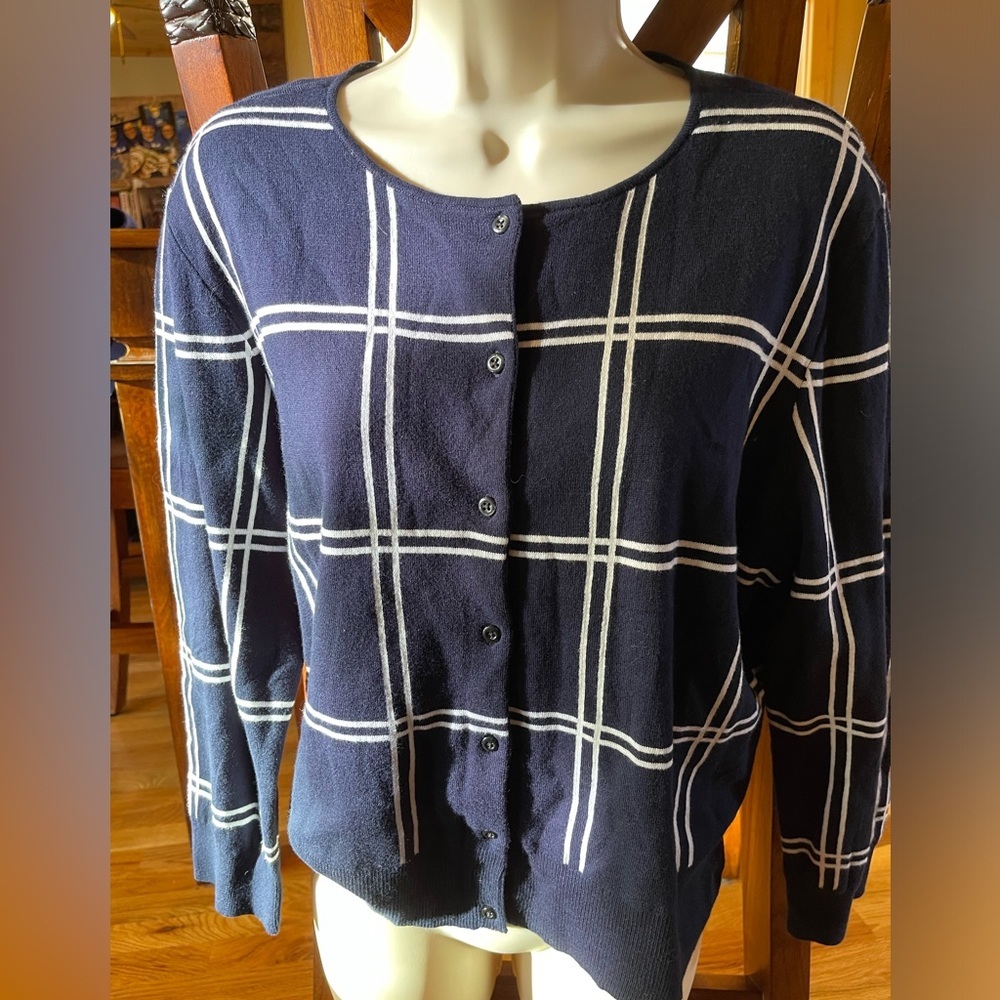 Chaps XL navy and white cardigan NWT